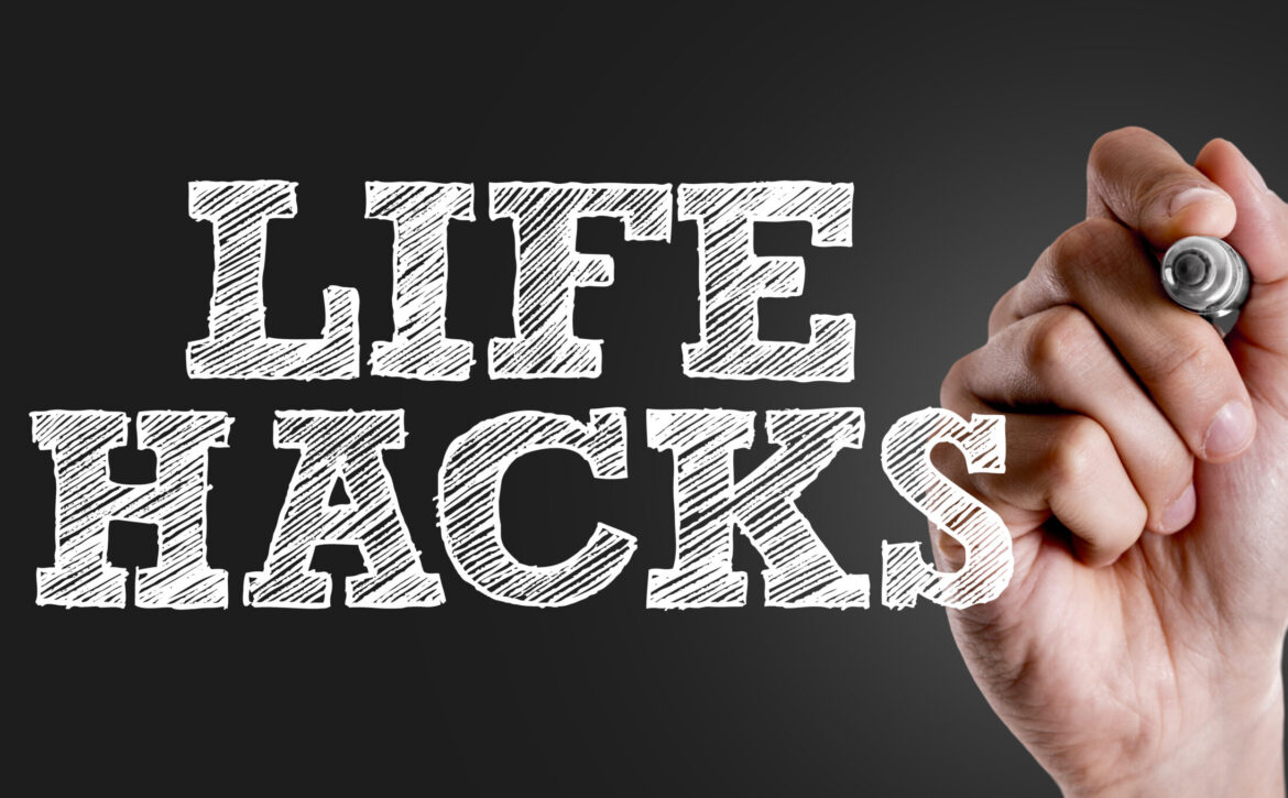 Hand,Writing,The,Text:,Life,Hacks